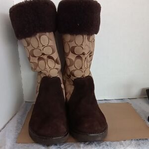 Chic Patterned Suede Boots